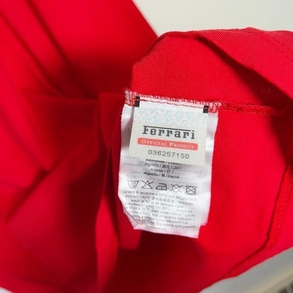 FERRARI | OFFICIAL  PRODUCT RED BRAND LOGO TSHIRT - Picture 6 of 10